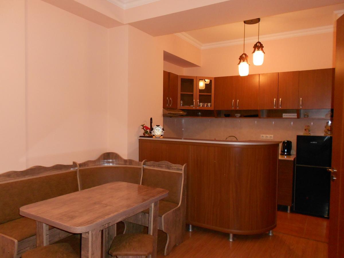Ucha'S Apartment 바투미 외부 사진